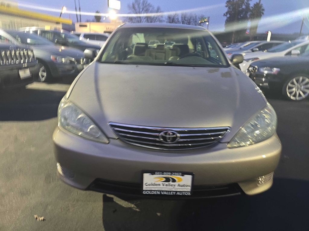 2006 Toyota Camry Image 2