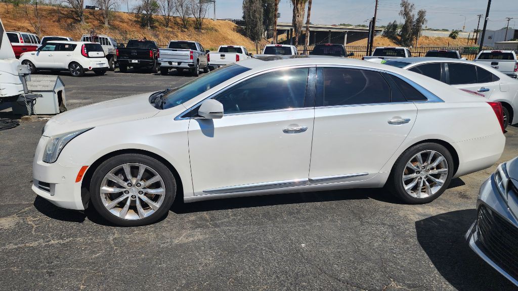 2016 Cadillac XTS Image 2