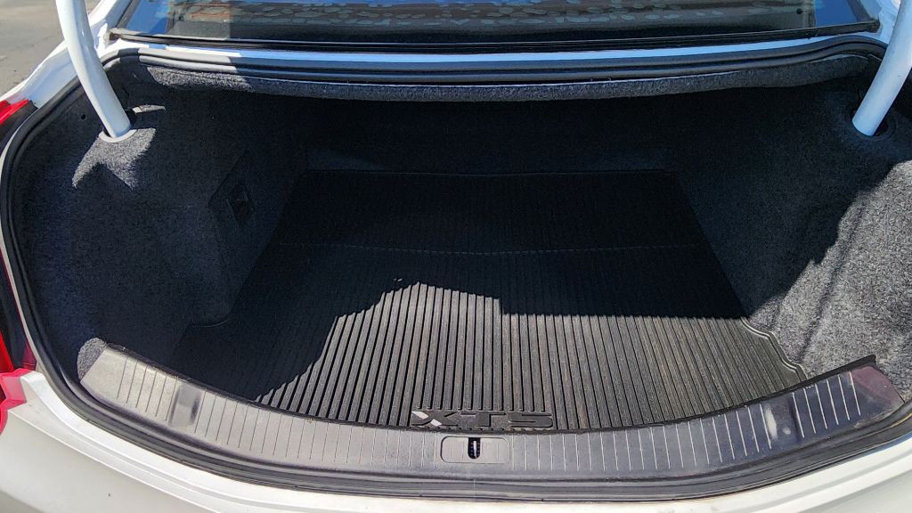 2016 Cadillac XTS Image 14