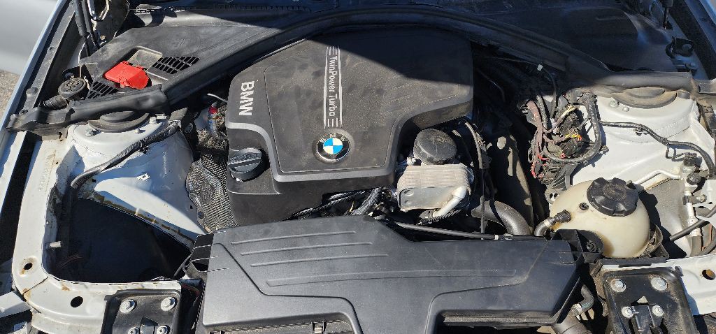 2013 BMW 3 Series Image 18