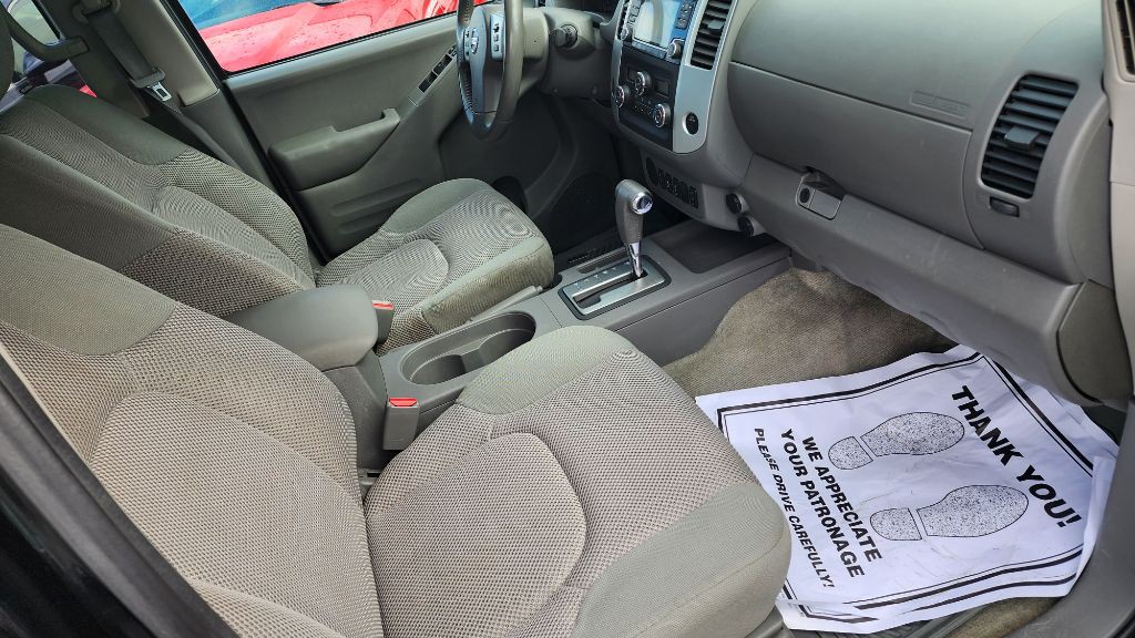 2016 Nissan Frontier Image 15