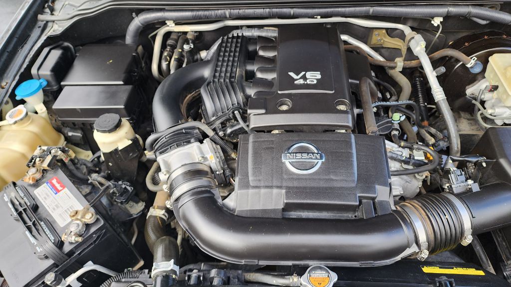 2016 Nissan Frontier Image 18