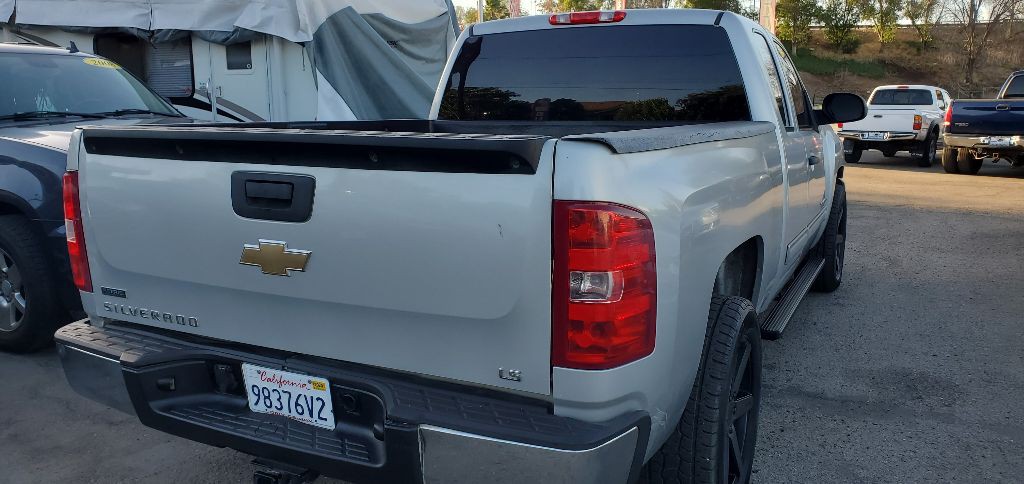 2011 Chevrolet Silverado 1500 Image 16