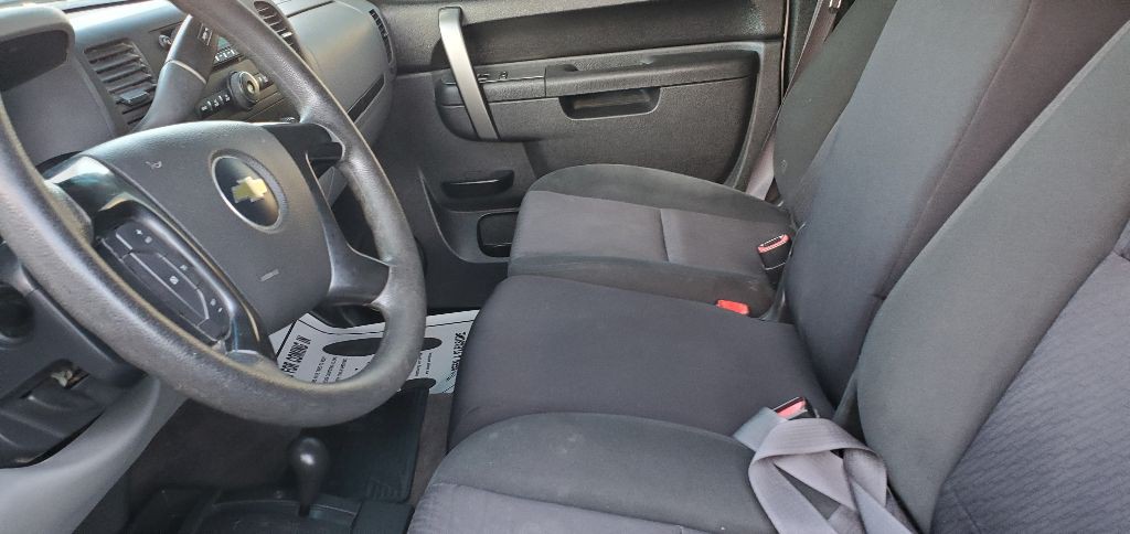 2011 Chevrolet Silverado 1500 Image 19