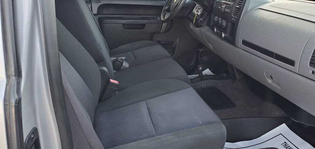 2011 Chevrolet Silverado 1500 Image 20