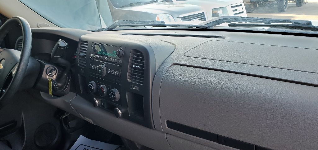 2011 Chevrolet Silverado 1500 Image 24