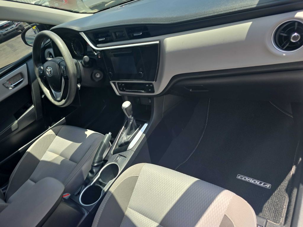 2019 Toyota Corolla Image 17