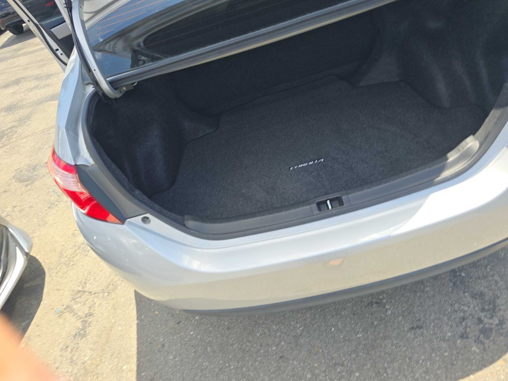 2019 Toyota Corolla Image 21