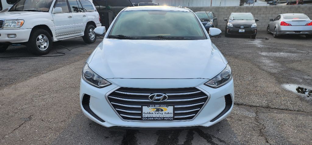 2018 Hyundai Elantra Image 8