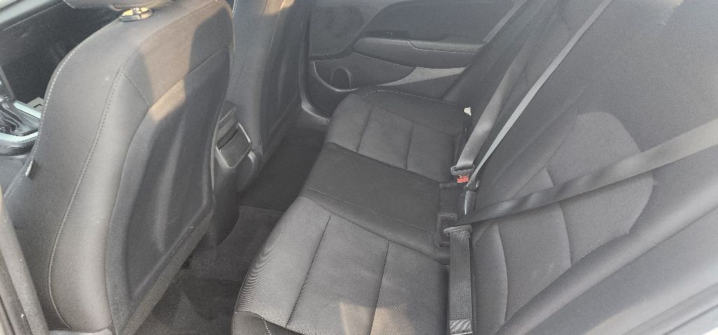 2018 Hyundai Elantra Image 13