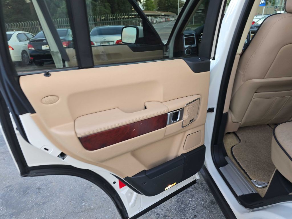 2010 Land Rover Range Rover Image 13