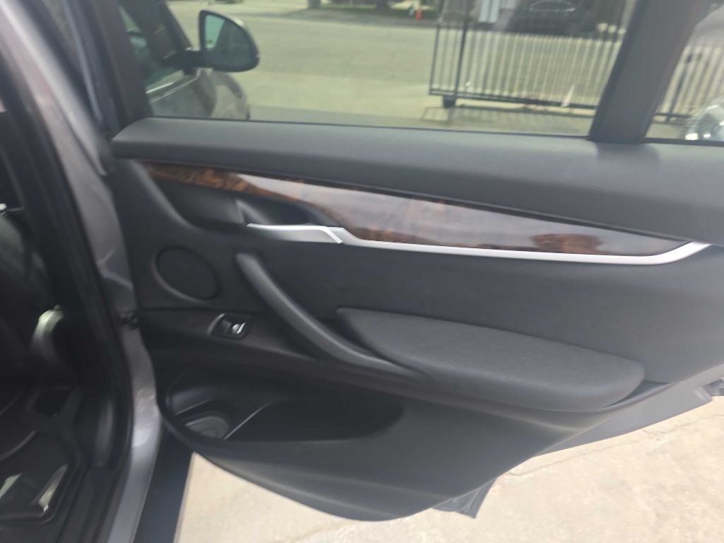 2015 BMW X5 Image 15