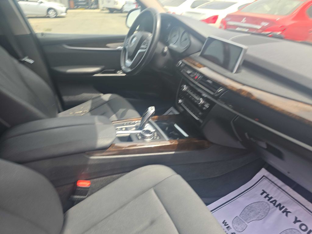 2015 BMW X5 Image 17