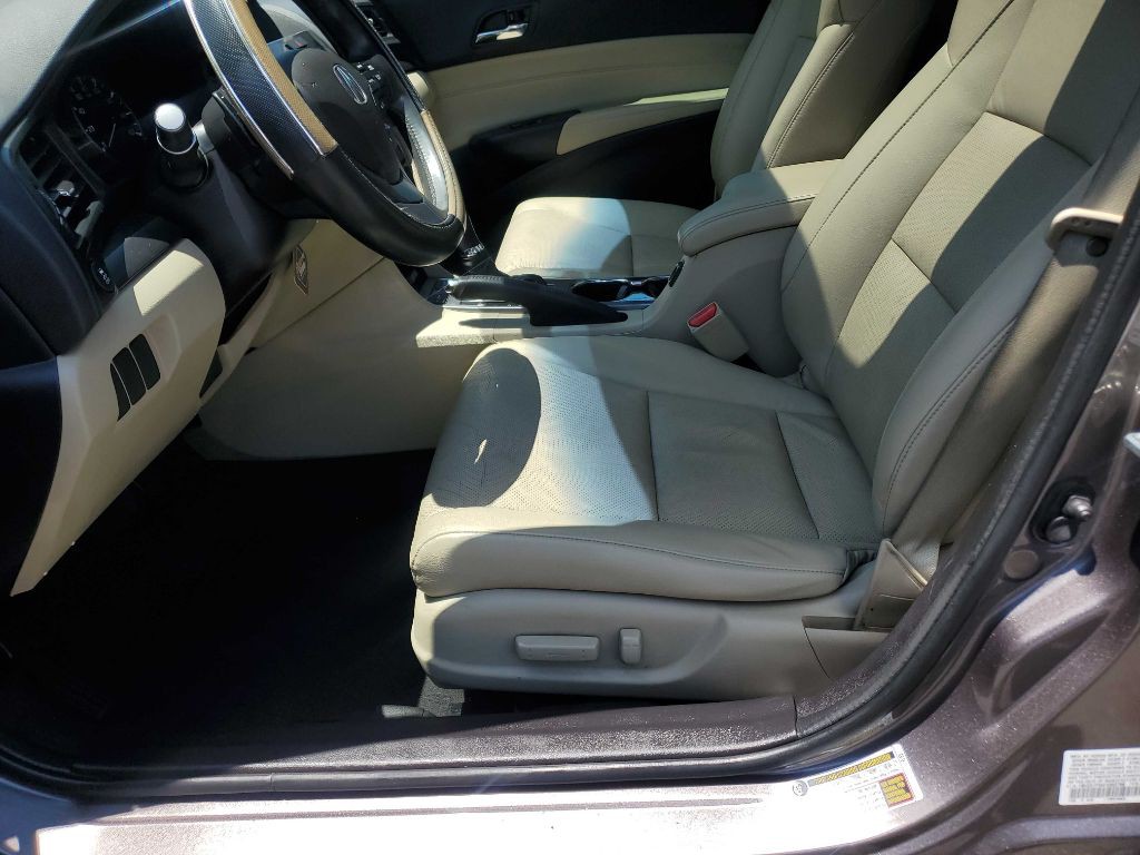 2015 Acura ILX Image 12
