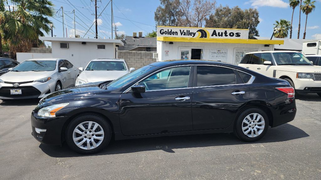 2015 Nissan Altima Image 2