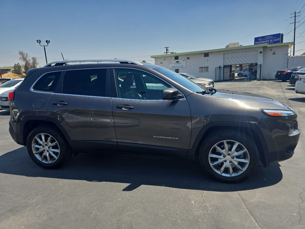 2018 Jeep Cherokee Image 6