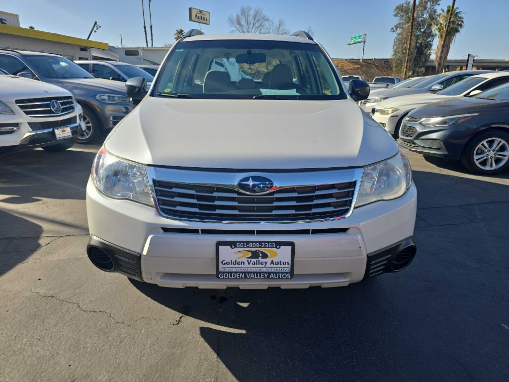 2010 Subaru Forester Image 2