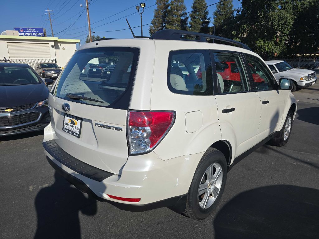2010 Subaru Forester Image 4