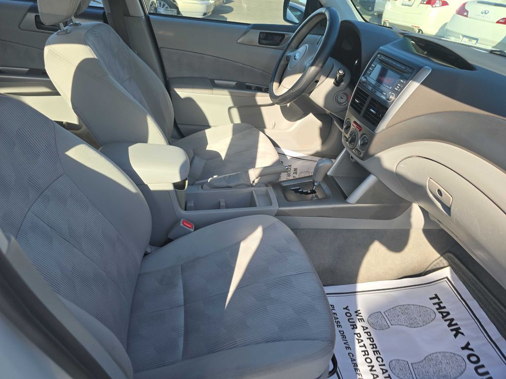 2010 Subaru Forester Image 14