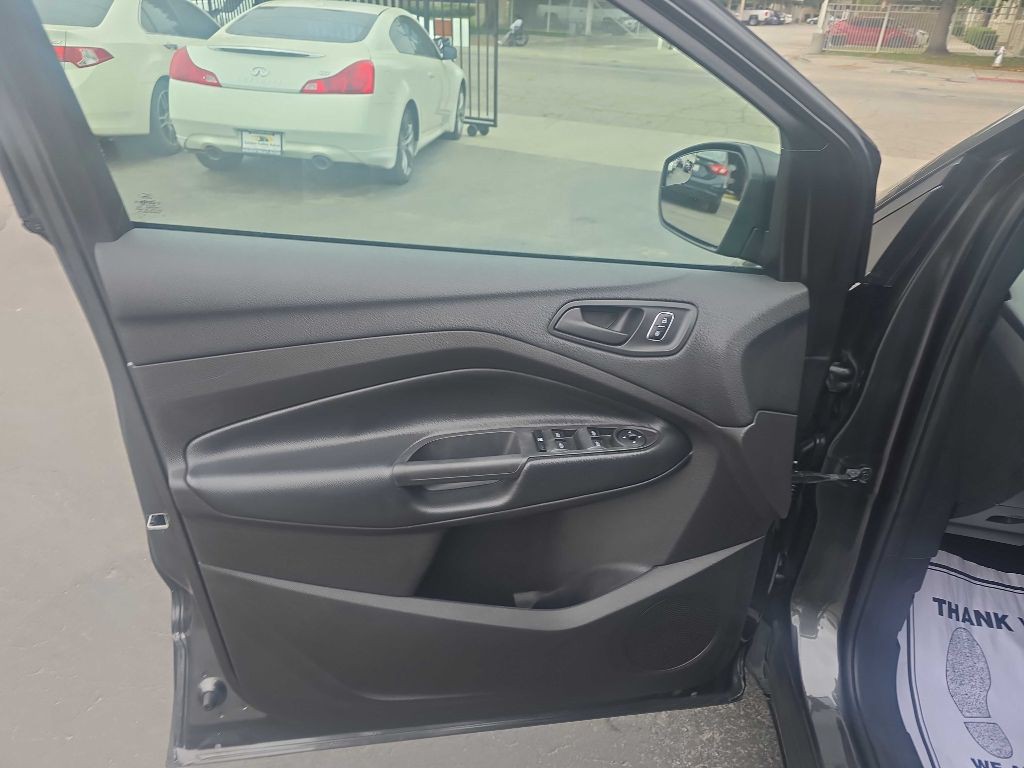 2018 Ford Escape Image 9