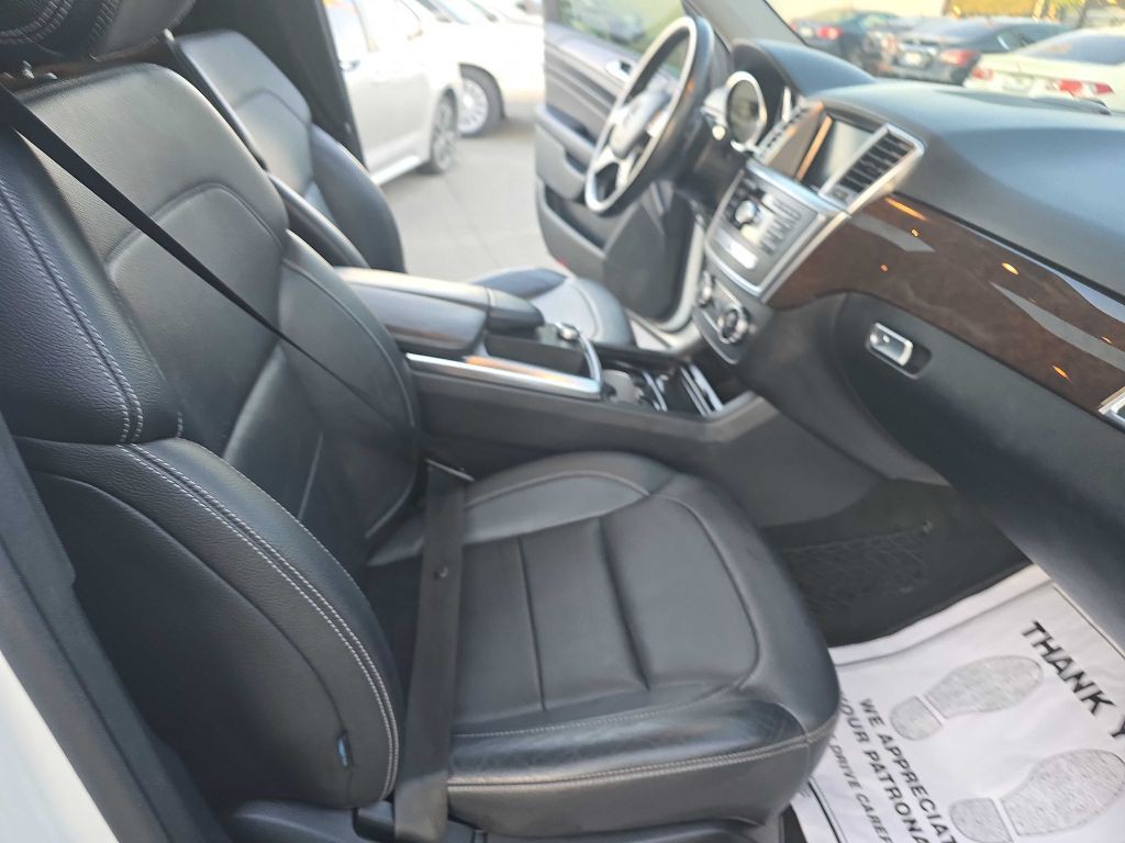 2015 Mercedes-Benz M-Class Image 16