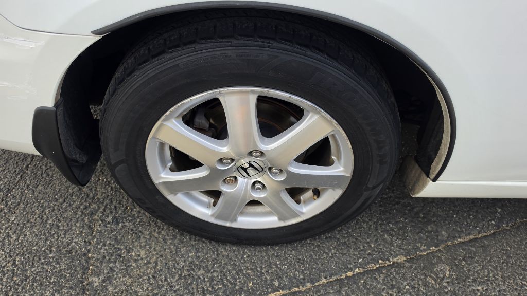 2005 Honda Accord Image 17