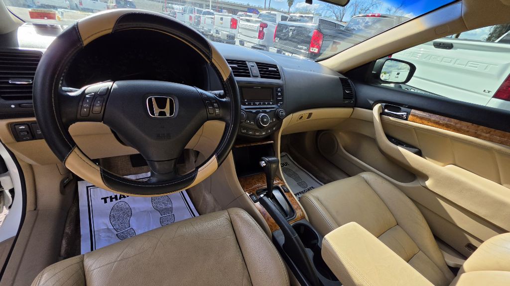2005 Honda Accord Image 9