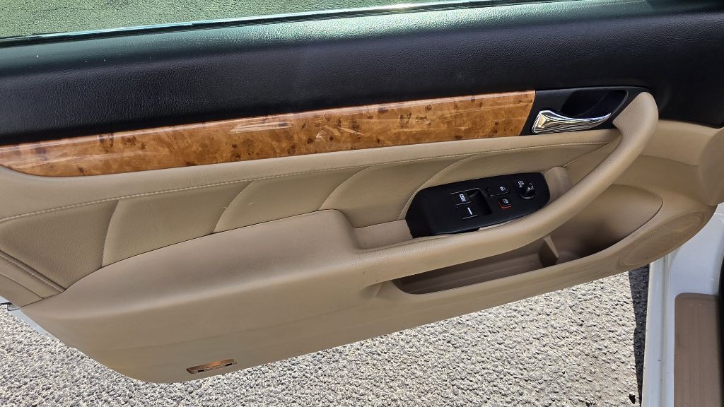 2005 Honda Accord Image 11