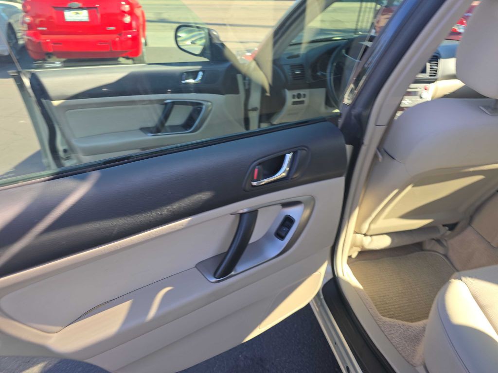 2007 Subaru Outback Image 12