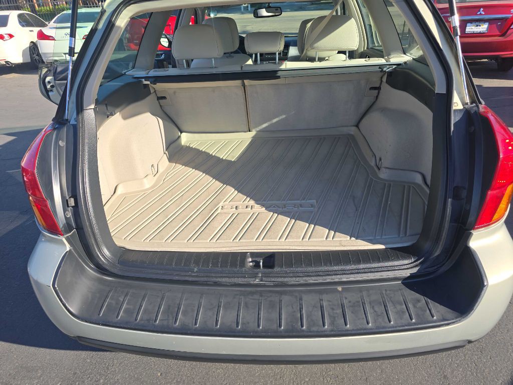 2007 Subaru Outback Image 15