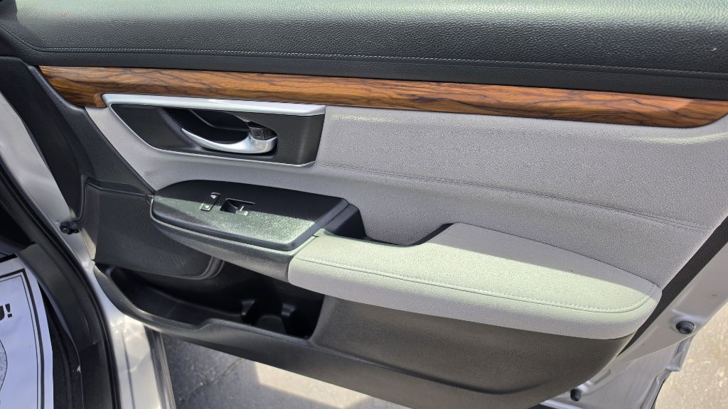 2018 Honda CR-V Image 17