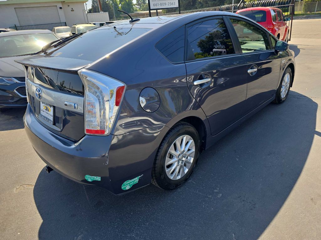 2014 Toyota Prius Image 5