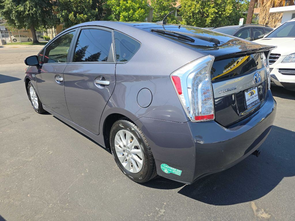 2014 Toyota Prius Image 7