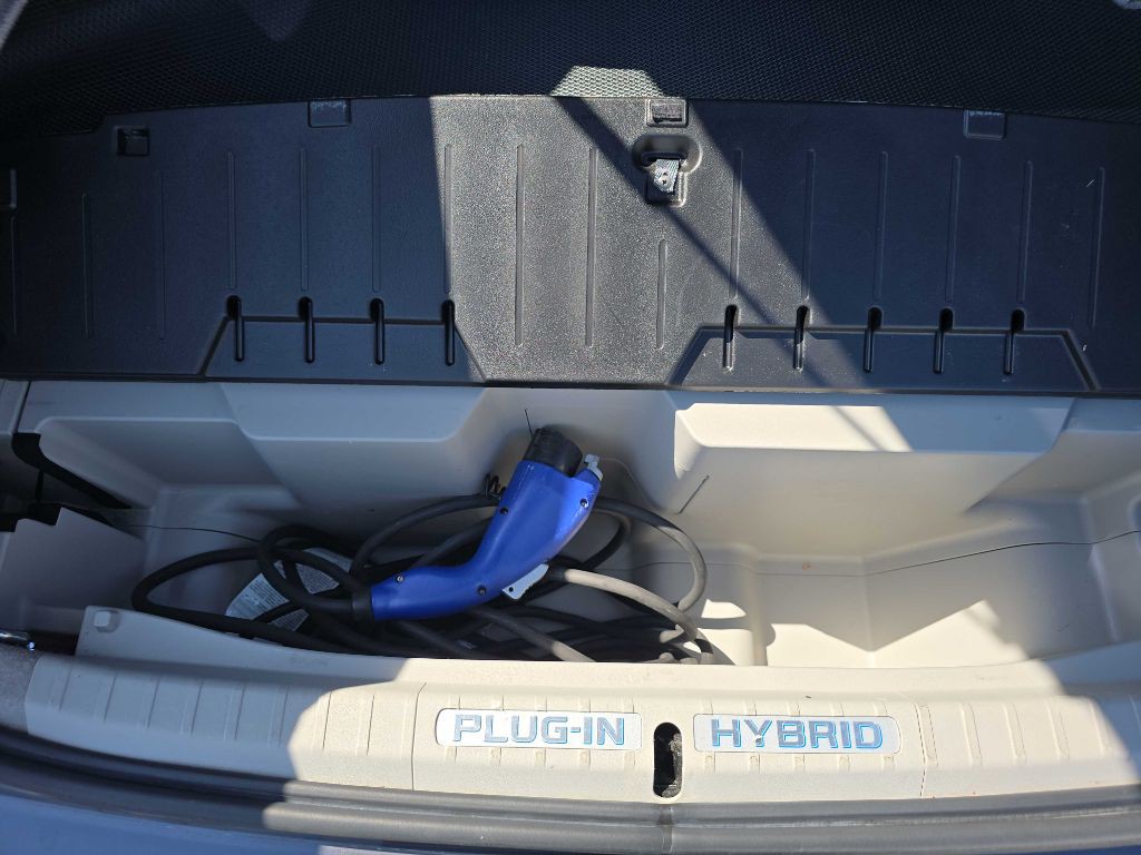 2014 Toyota Prius Image 14