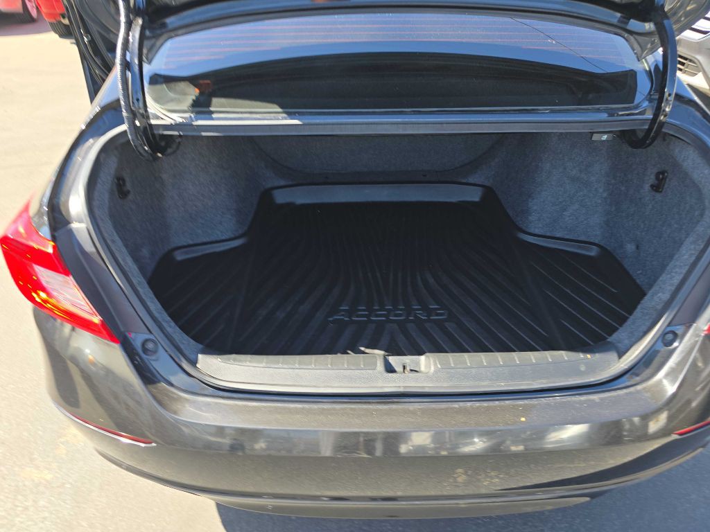 2018 Honda Accord Image 35