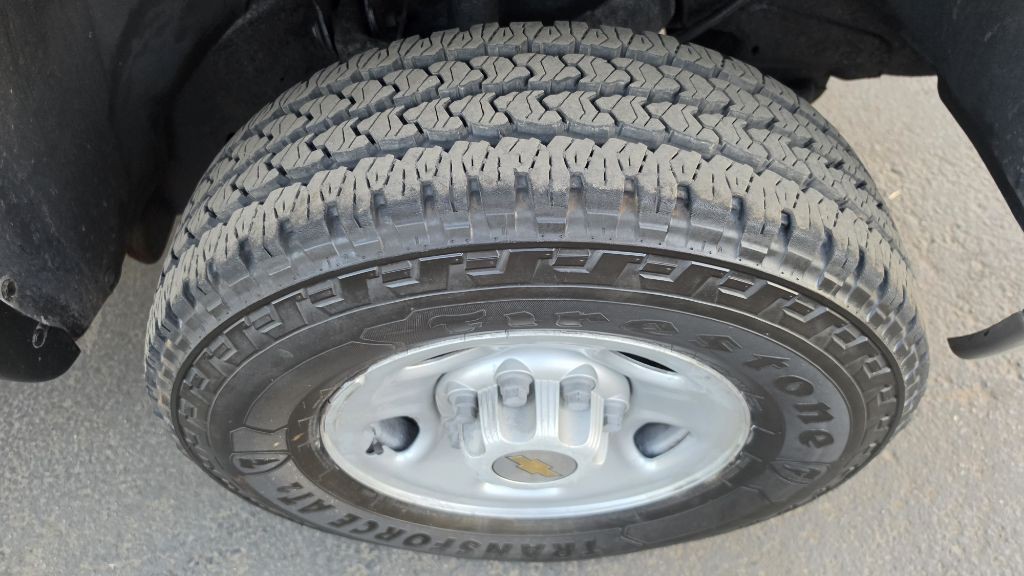 2003 Chevrolet Silverado 1500 Image 17
