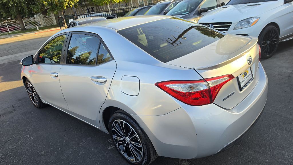 2015 Toyota Corolla Image 7