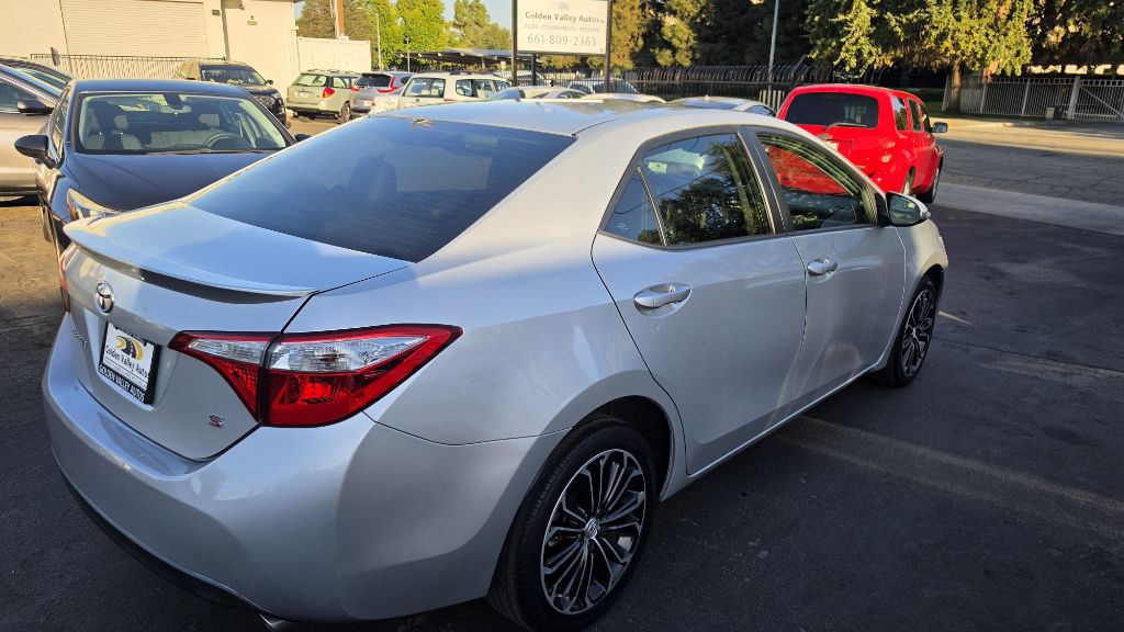 2015 Toyota Corolla Image 8