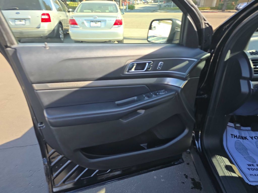 2018 Ford Explorer Image 10