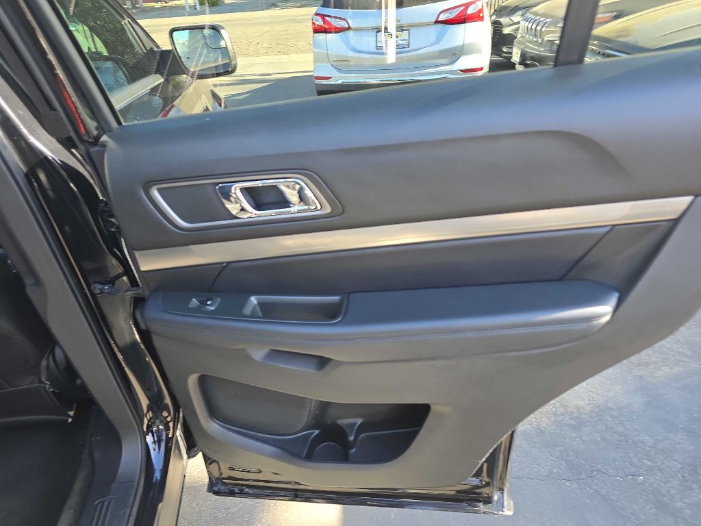 2018 Ford Explorer Image 18