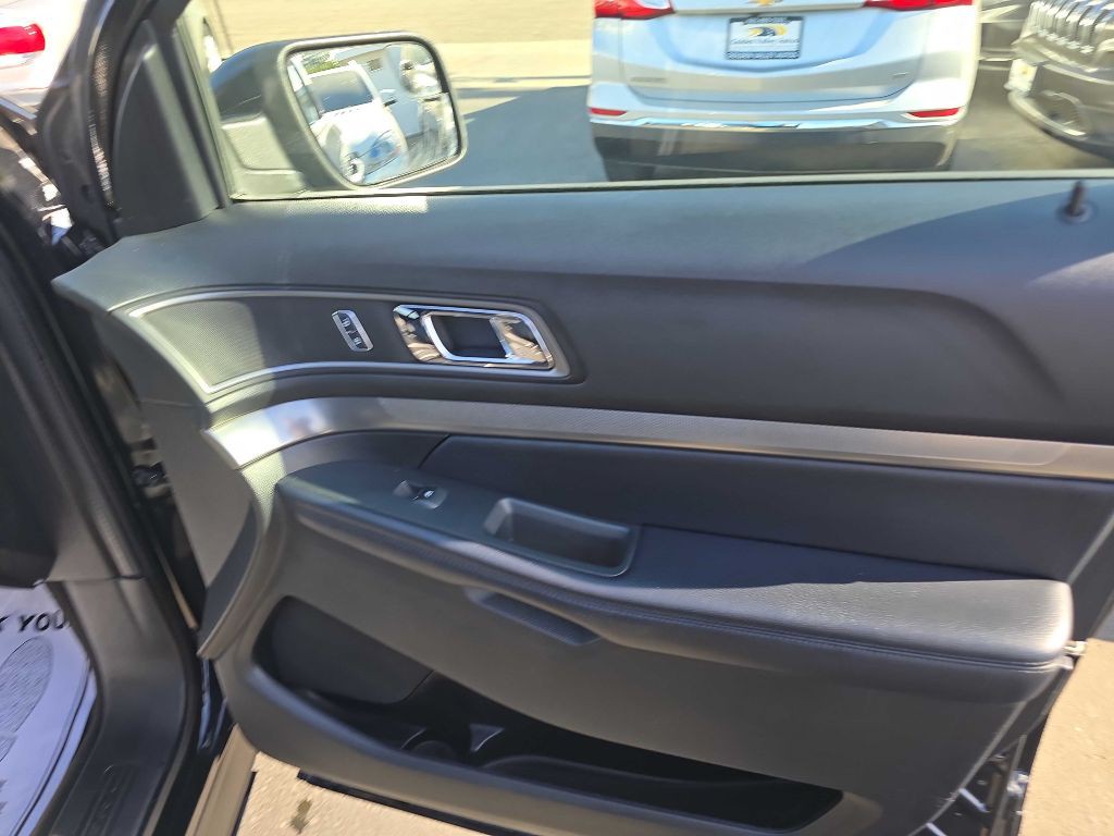 2018 Ford Explorer Image 20