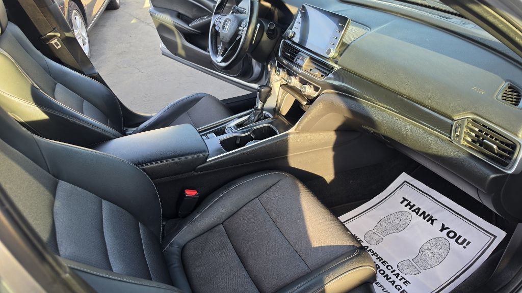2018 Honda Accord Image 14
