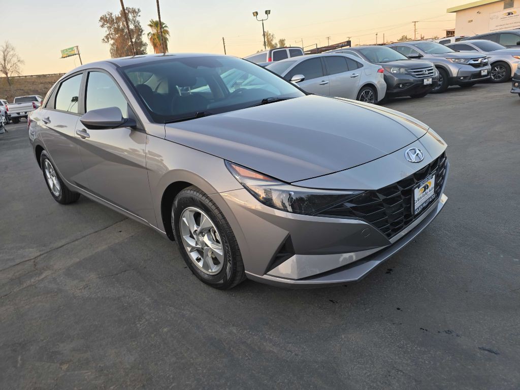 2023 Hyundai Elantra Image 5