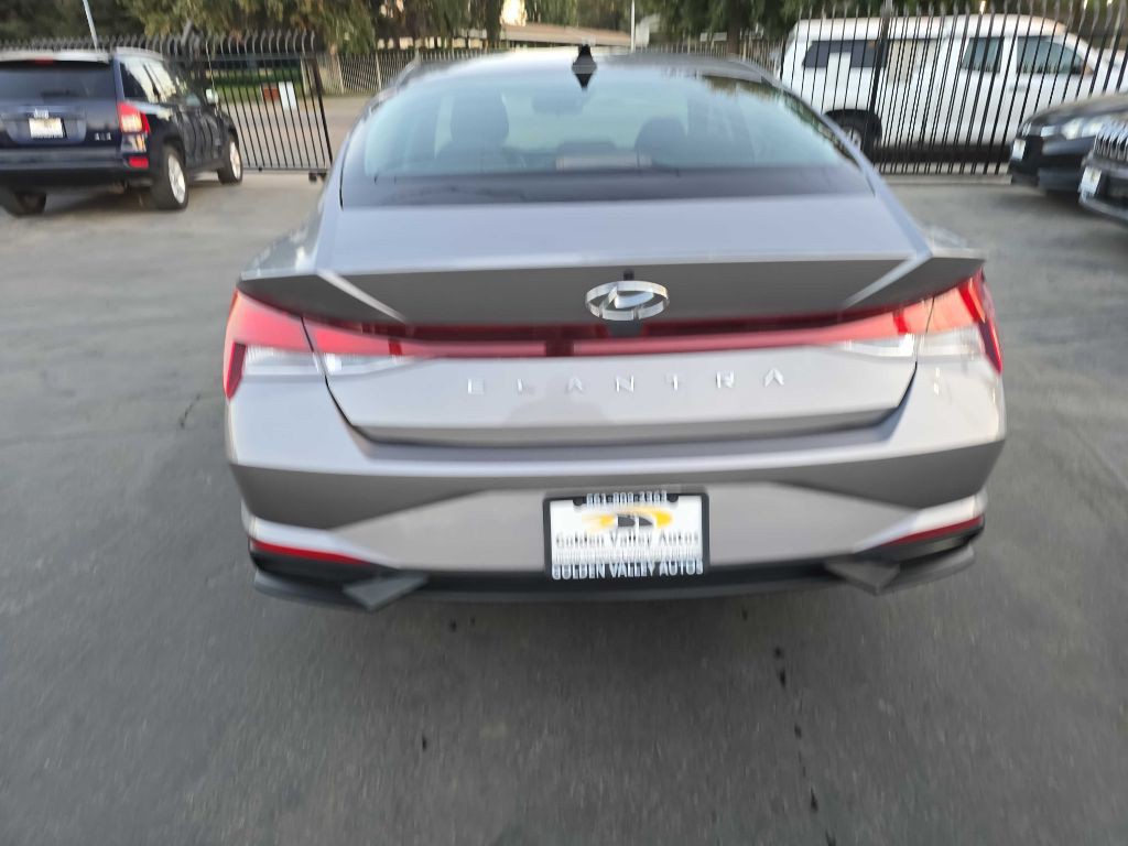 2023 Hyundai Elantra Image 6
