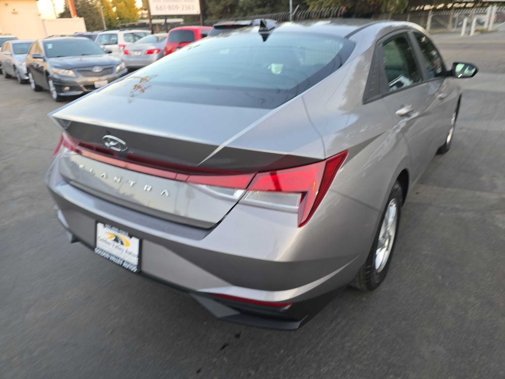 2023 Hyundai Elantra Image 8