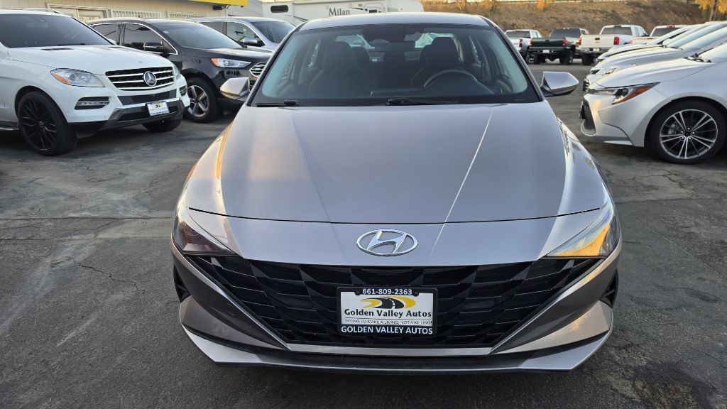 2023 Hyundai Elantra Image 8