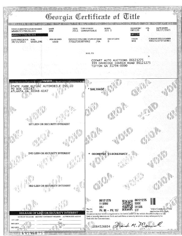 2011 BMW 3 Series Image 2