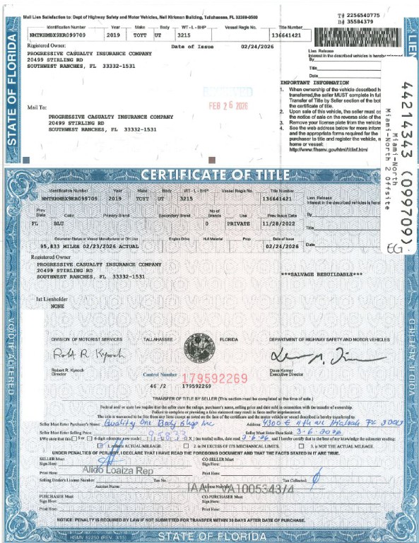 2019 Toyota C-HR Image 2