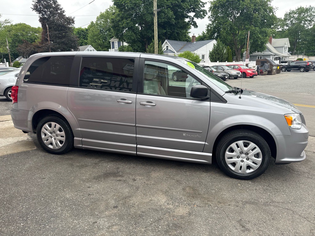 2014 Dodge Grand Caravan Image 4