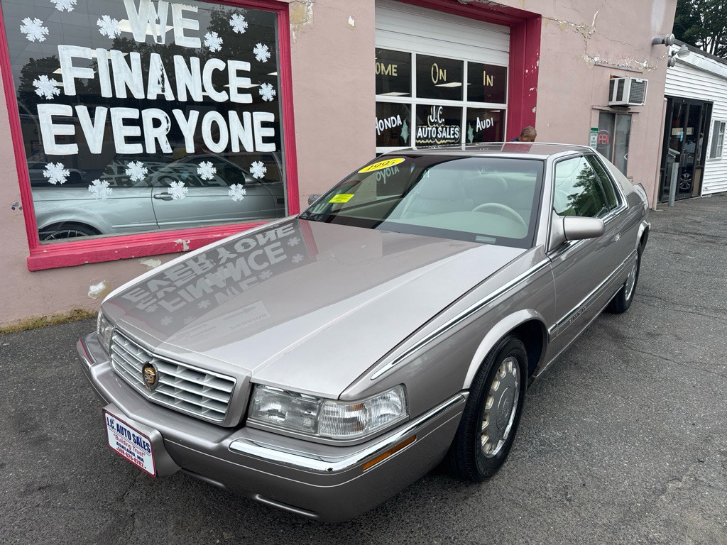 1995 Cadillac Eldorado Image 1